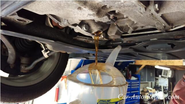 BMW X1 Diffs And Transfer Case Fluid Oil Change (8)
