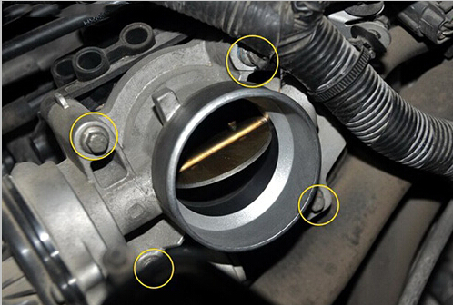 How To Remove & Install Auto Throttle Body (10)