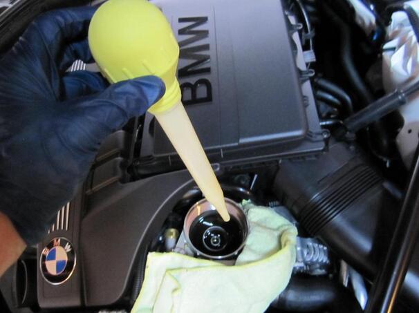 BMW 5 Series F10 Oil Change Guide (10)