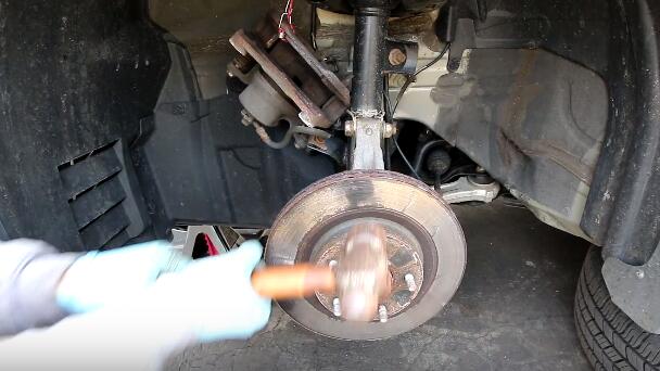 How to Change the Brake Pads And Rotors (10)