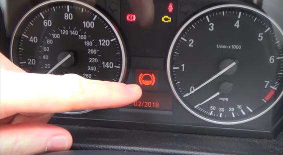 How to Reset Service Light for BMW 318i E92 2013 (7)