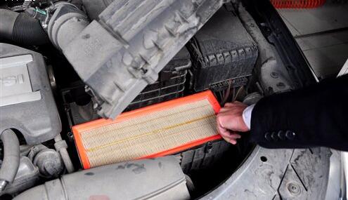 Passat Air Filter & Air Conditioner Replacement (2)