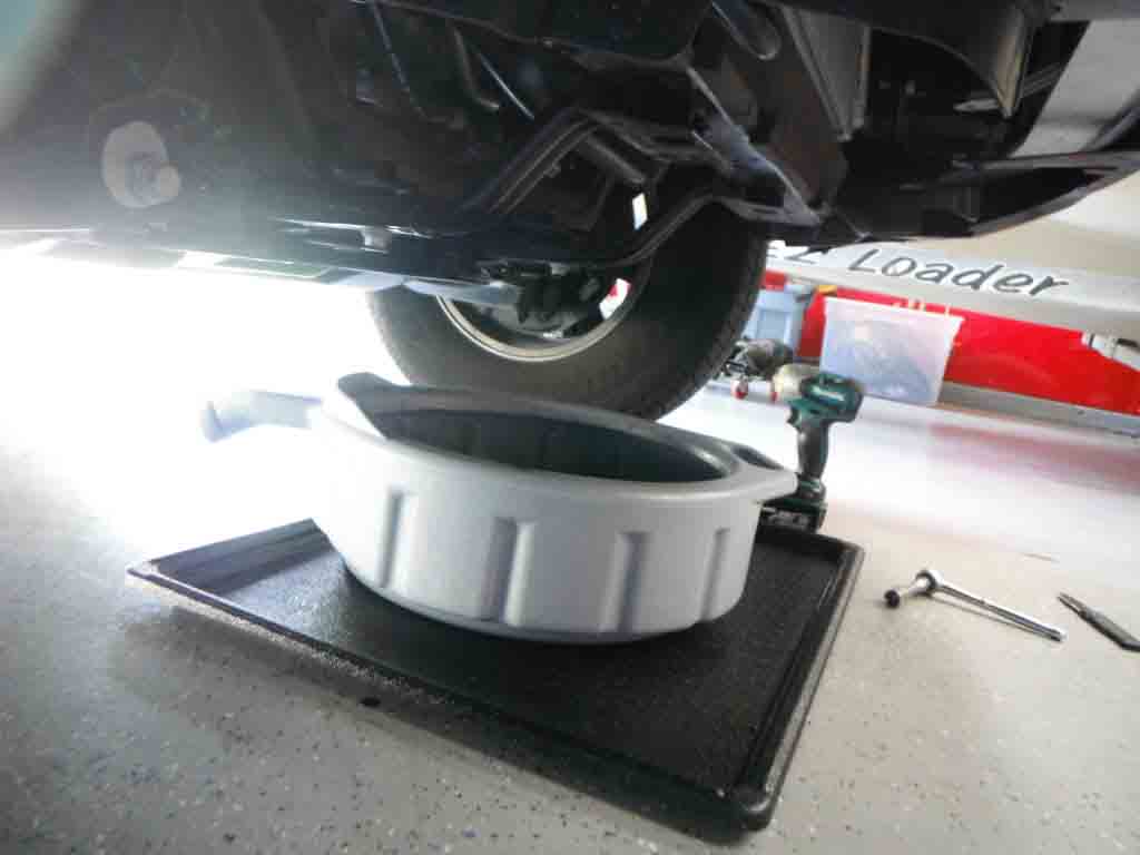 Change Engine Oil & Oil Filter for Toyota 4Runner (23)