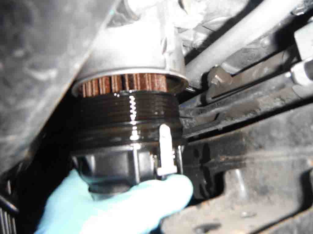 Change Engine Oil & Oil Filter for Toyota 4Runner (32)