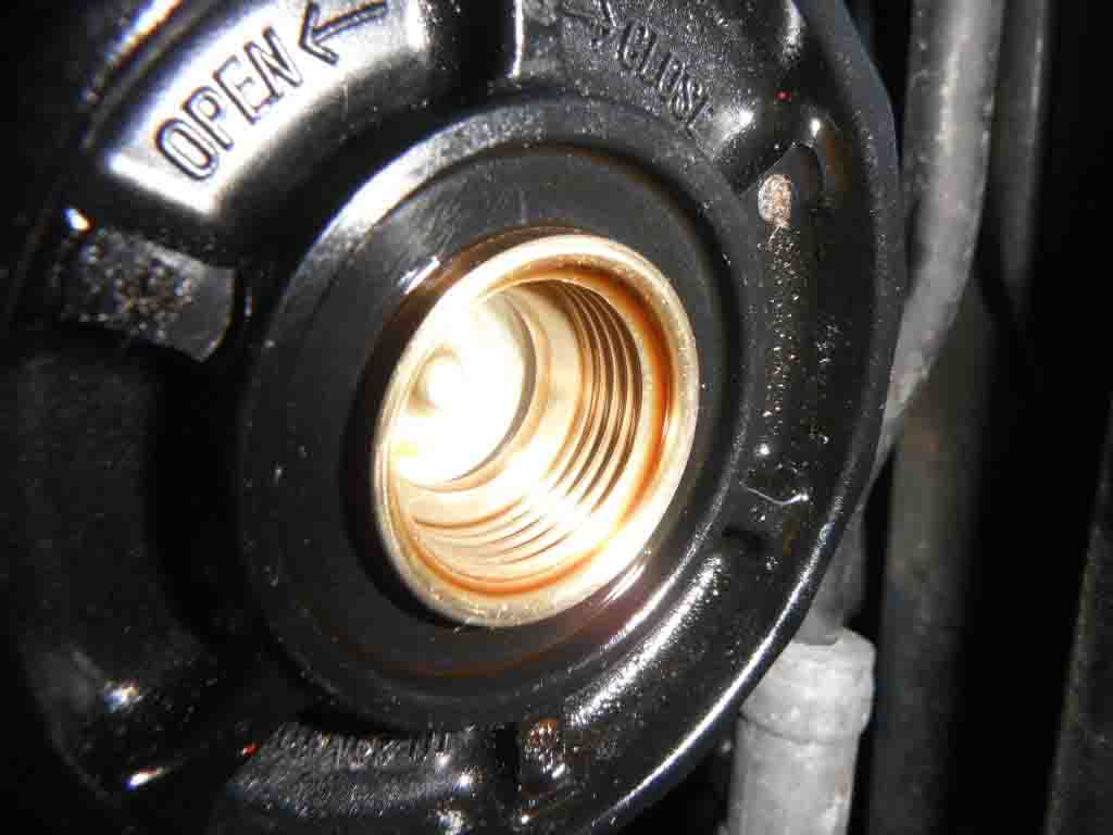 Change Engine Oil & Oil Filter for Toyota 4Runner (43)