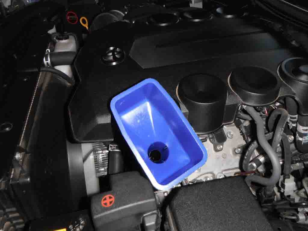 Change Engine Oil & Oil Filter for Toyota 4Runner (46)