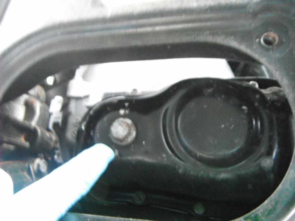 Change Engine Oil & Oil Filter for Toyota 4Runner (7)