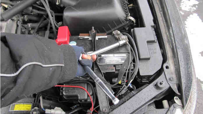 Hacking Immobilizer System When Keys Lost or Swapped ECU (6)