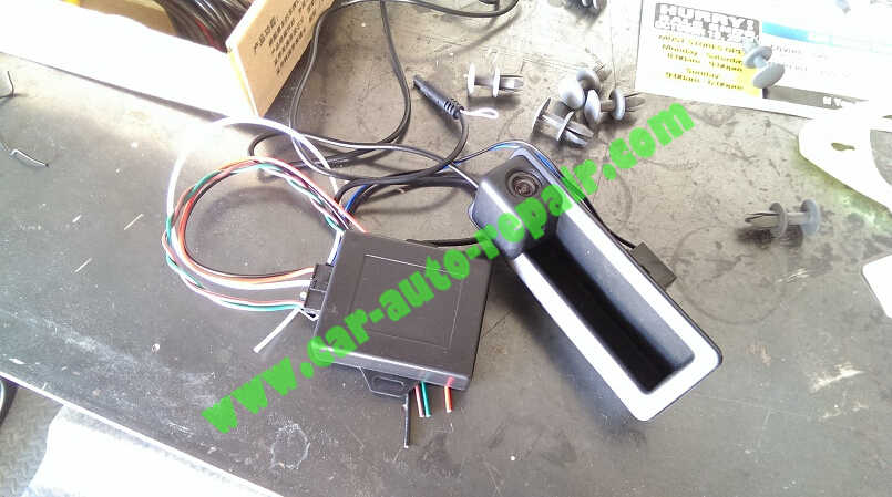 BMW RetrofitInstall & Coding BMW OEM Backup Camera (1)