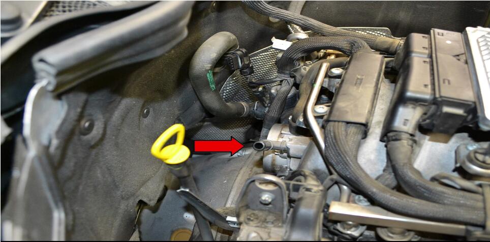 How to Clean Throttle Body for Mercedes Benz by Yourself (5)