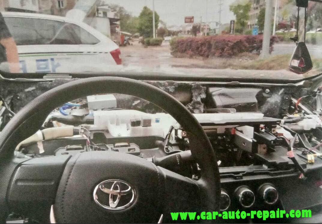 Toyota Corolla 2016 8A Transponder All Key Lost Programming (2)