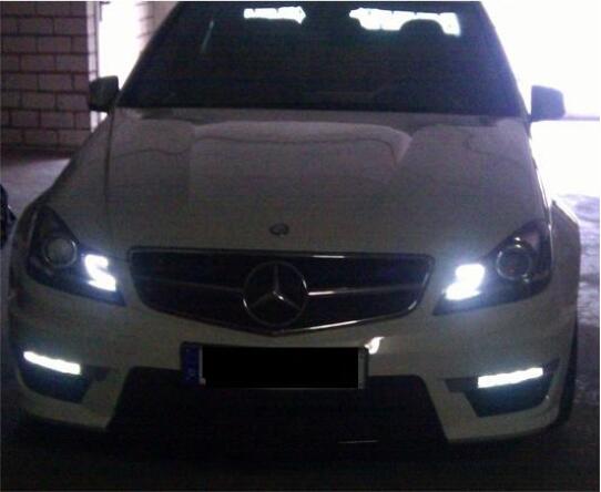 Benz-204-LED-Lights-Turn-on-with-Daylights-Activated-by-DTS-Monaco-1