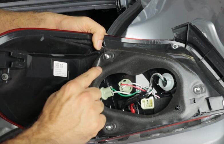 How-to-Install-OLM-Spec-CR-Taillight-for-Subaru-WRXSTI-2015-10
