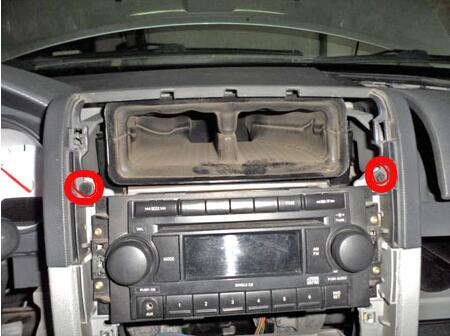 Remove-Disassemble-Instrument-Cluster-for-Dodge-Caliber-4