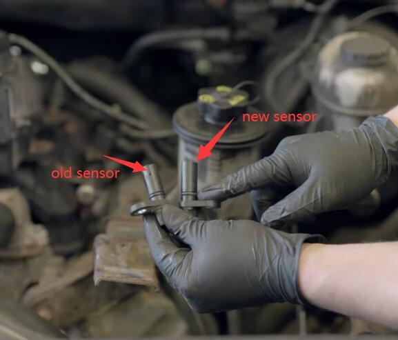 How-to-Replace-Camshaft-Position-Sensor-on-Ford-F-150-2004-10