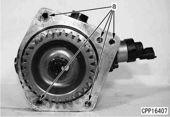 Komatsu-PC130-8-Excavator-Fuel-Supply-Pump-Removal-Installation-Guide-7