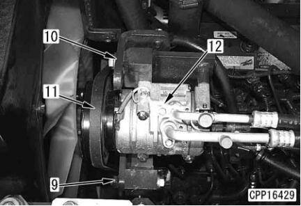 Komatsu-Excavator-PC130-8-Cylinder-Head-Removal-Installation-Guide-6