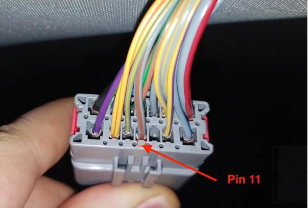 How-to-Install-Tailgate-ModuleV-3.0-to-Volvo-V70-11