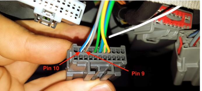 How-to-Install-Tailgate-ModuleV-3.0-to-Volvo-V70-14