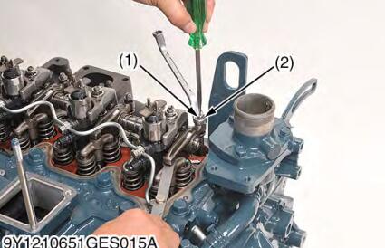 How-to-Maintenance-Kubota-V3800-Diesel-Engine-Every-1000-Hours-2