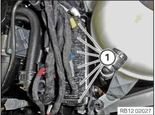 BMW-X7-Injectors-Ignition-Coils-Wiring-Harness-Replacement-22