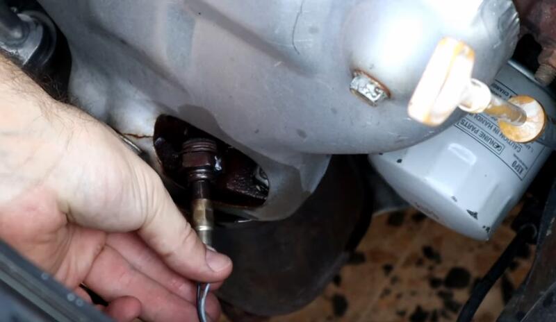 How-to-Quick-Clean-Catalytic-Converter-with-AUTOOL-Kit-4