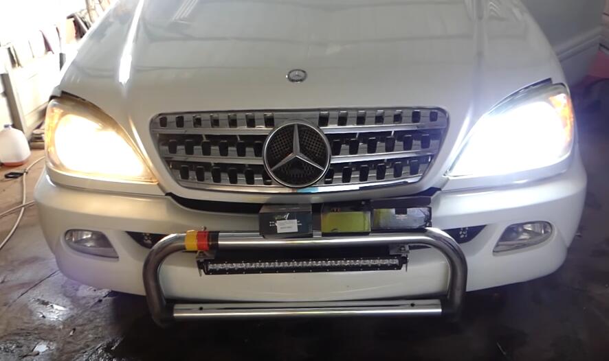 How-to-Replace-LED-Headlight-Bulbs-for-Mercedes-ML320-2003-11