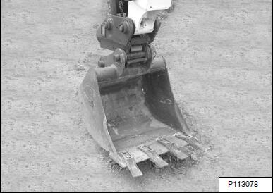 Bobcat-E85-Excavator-Hydraulic-Coupler-Kit-Remove-and-Installation-23