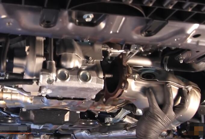 How-to-Install-Downpipe-for-2015-Subaru-WRX-13