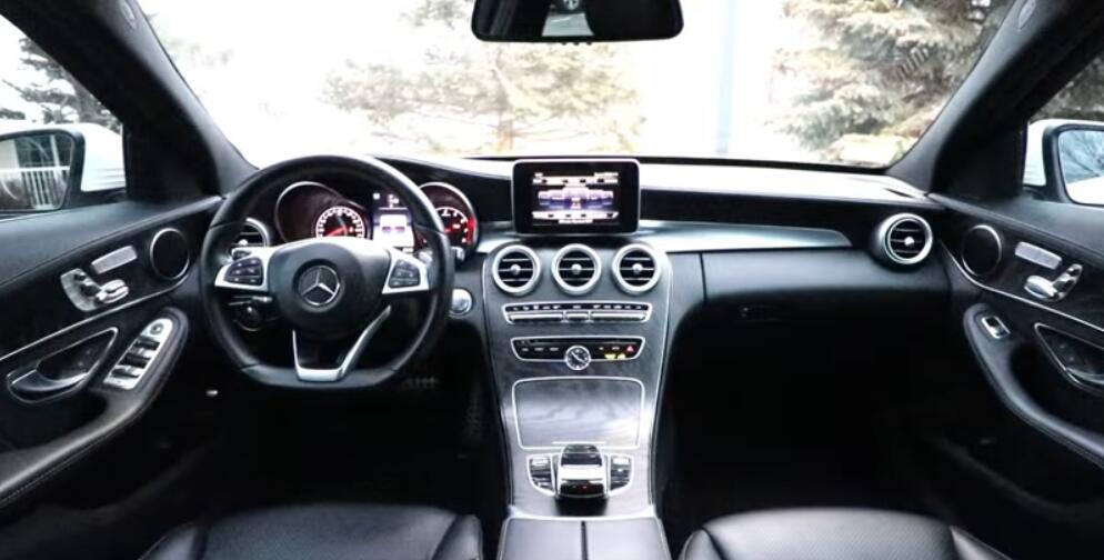 Inexpensive-Accessories-Upgrades-on-the-2016-Mercedes-Benz-W205-6