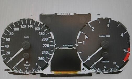 How-to-Remove-35080-EEPROM-Chip-From-BMW-Dashboard-4