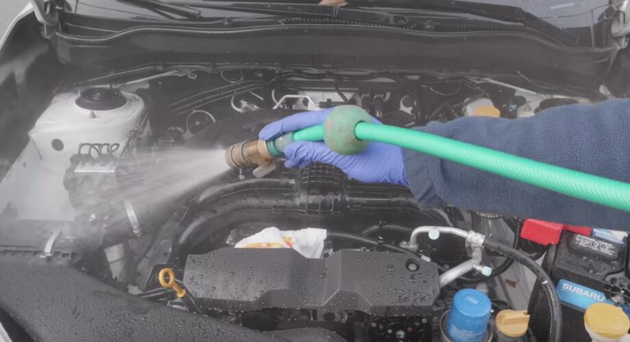 How-to-Easy-Clean-Car-Engine-on-Subaru-4