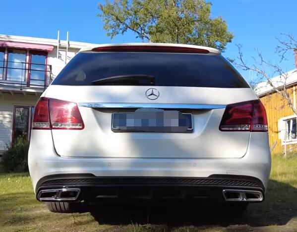 How-to-Install-E63-AMG-Rear-Diffuser-for-Mercedes-W212-10