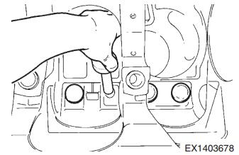 Doosan-DL250-5-Exacavtor-Engine-Assembly-Guide-10