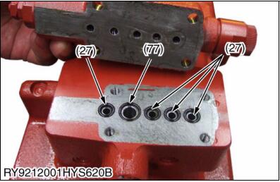 How-to-Disassembly-Pump-for-Kubota-U48-4-Excavator-21