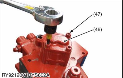 How-to-Disassembly-Pump-for-Kubota-U48-4-Excavator-3