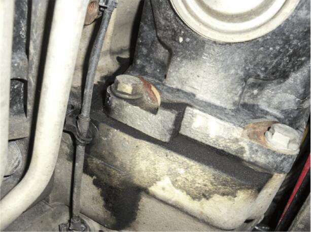 Developer-Method-to-Diagnose-Detroit-GHG14-EPA07-Engine-Oil-Leaks-2