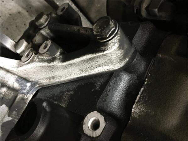 Developer-Method-to-Diagnose-Detroit-GHG14-EPA07-Engine-Oil-Leaks-8