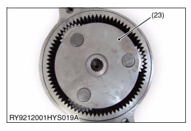 How-to-Assembly-Swivel-Motor-for-Kubota-U48-U55-Excavator-12