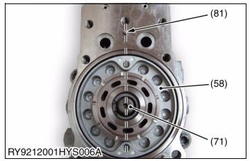 How-to-Assembly-Swivel-Motor-for-Kubota-U48-U55-Excavator-19