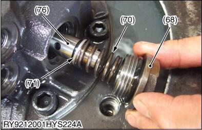 Kubota-U48-4-Excavator-Travel-Motor-Disassembly-Guide-36