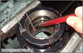 How-to-Disassembly-Cylinder-for-Kubota-U48-4-U55-4-Excavator-15