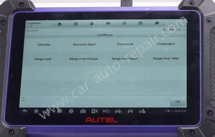 Land-Rover-Sport-2016-New-Key-Programming-by-Autel-IM608-Pro-2-6