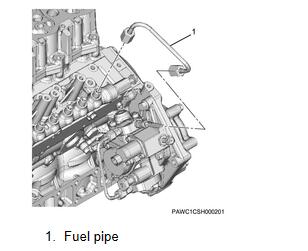 Clark ISUZU 4LE2 Tier-4 Engine Common Rail Assembly Removal (2)