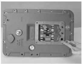 How to Disassemble the Standard Shift Bar Housing for Eaton Heavy Duty Transmission (1)