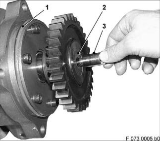 MTU 12-16V4000 High Pressure Pump Removal Guide (3)