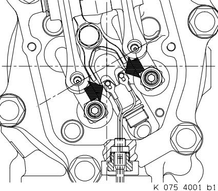 How to Remove and Install Fuel Injector for MTU 12-16V4000 Engine (15)