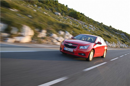 Chevrolet Cruze ECU trouble result in trunk,light wiper fault-3