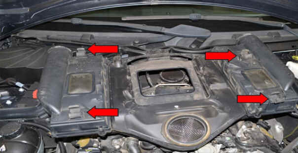 Replace Engine Air Filter for Benz W204 (1)