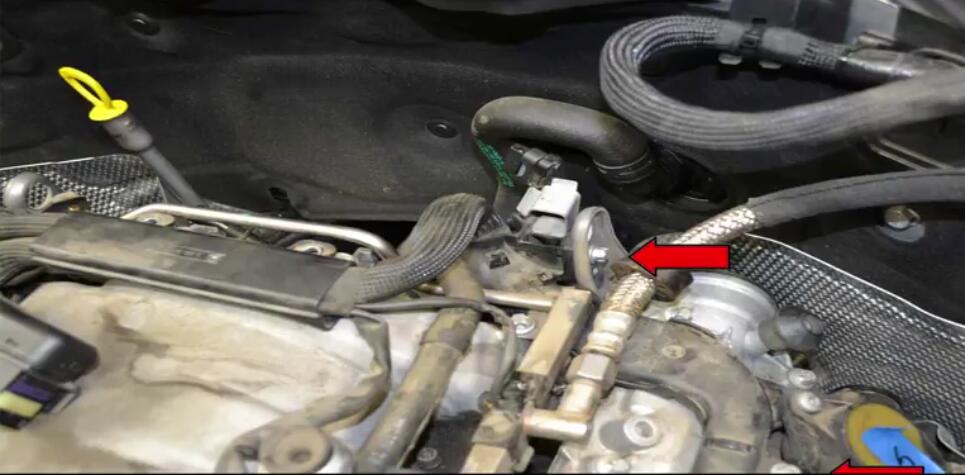 How to Remove Mercedes Benz Intake Manifold (11)